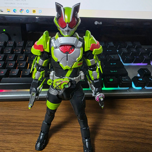 SHF 가면라이더 타이쿤 닌자폼 판매합니다