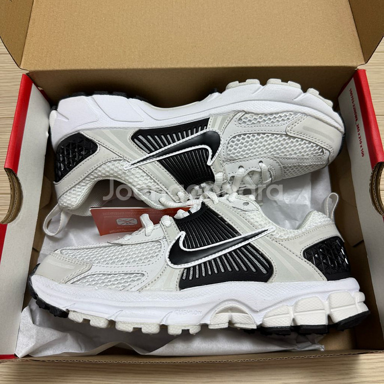 나이키 보메로5 230--1