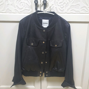 산드로 가죽 자켓