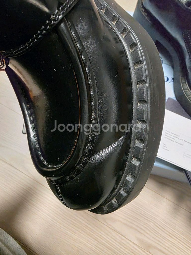 프라다 브러시드 로퍼 36.5(235)--8