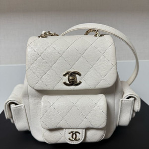 샤넬 듀마 백팩 화이트