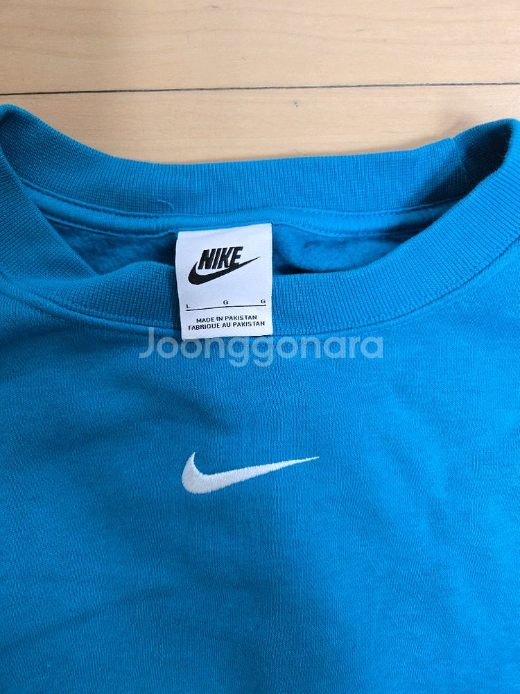 나이키 스몰로고 크롭티 85--2