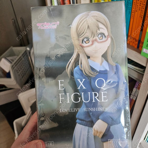 러브라이브 피규어 팝니다.