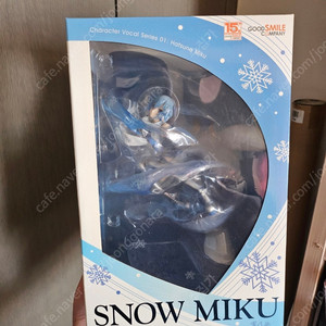 스노우 미쿠 피규어 팜니다.