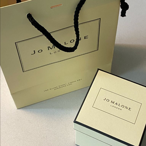 조말론 런던 잉글리쉬 페어 앤 프리지아 캔들 (미사용)