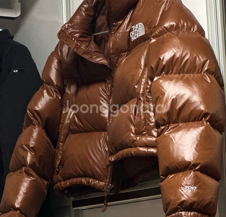 노스페이스 여성 크롭 눕시 700패딩 M--1