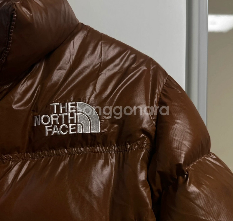 노스페이스 여성 크롭 눕시 700패딩 M--3