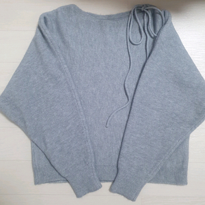 라운드 니트 가오리핏 프리사쥬