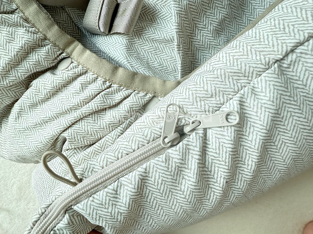 포그내 아기띠 구스워머--2