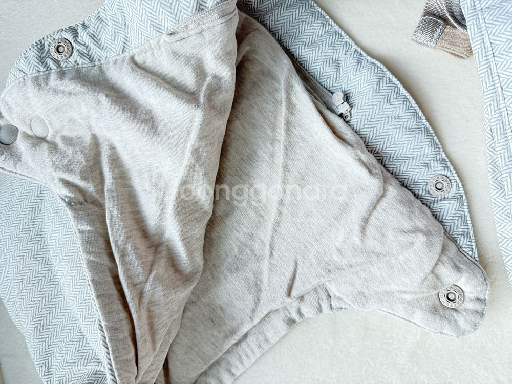 포그내 아기띠 구스워머--4