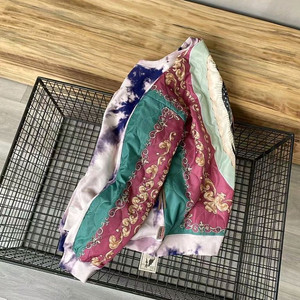 캐피탈 마리아 퀼팅 맨투맨