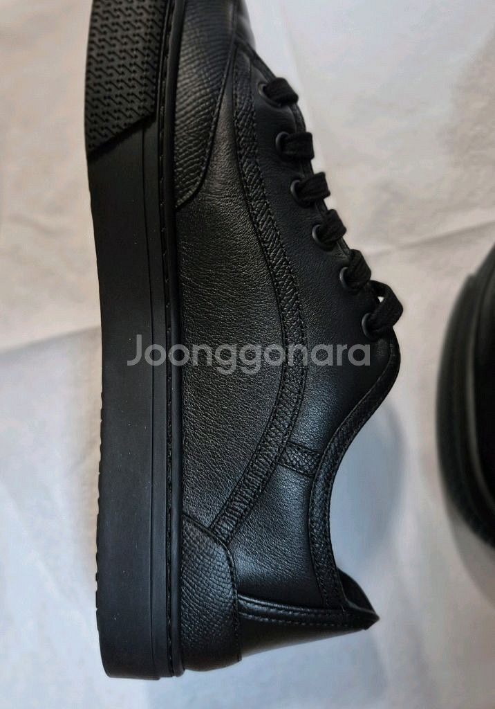 에르메스 Get스니커즈 40(250~255)사이즈팝니다--5