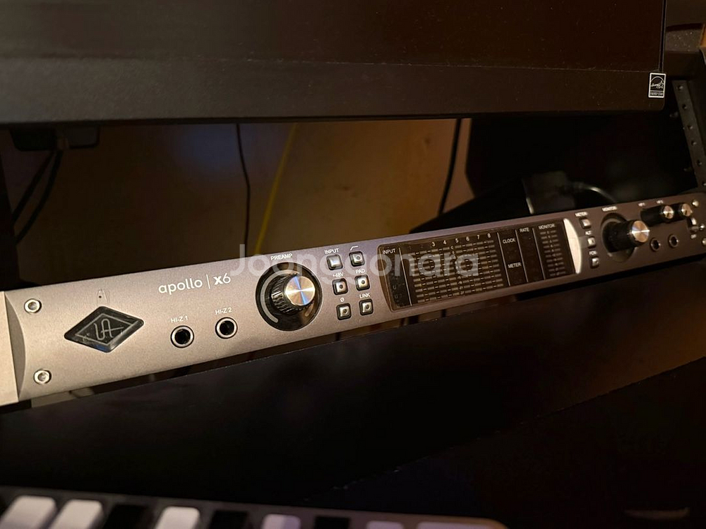 UAD Apollo x6 Gen 1 Heritage Edition 풀박 상태 최상 팝니다.--0