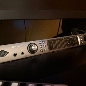UAD Apollo x6 Gen 1 Heritage Edition 풀박 상태 최상 팝니다.