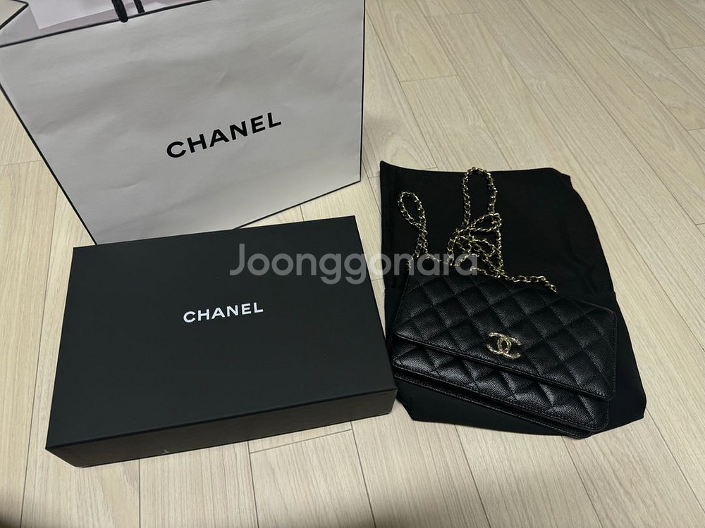 샤넬 WOC 클래식 퀼팅 체인백 급처!!!--1