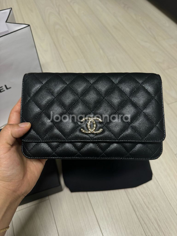 샤넬 WOC 클래식 퀼팅 체인백 급처!!!--2