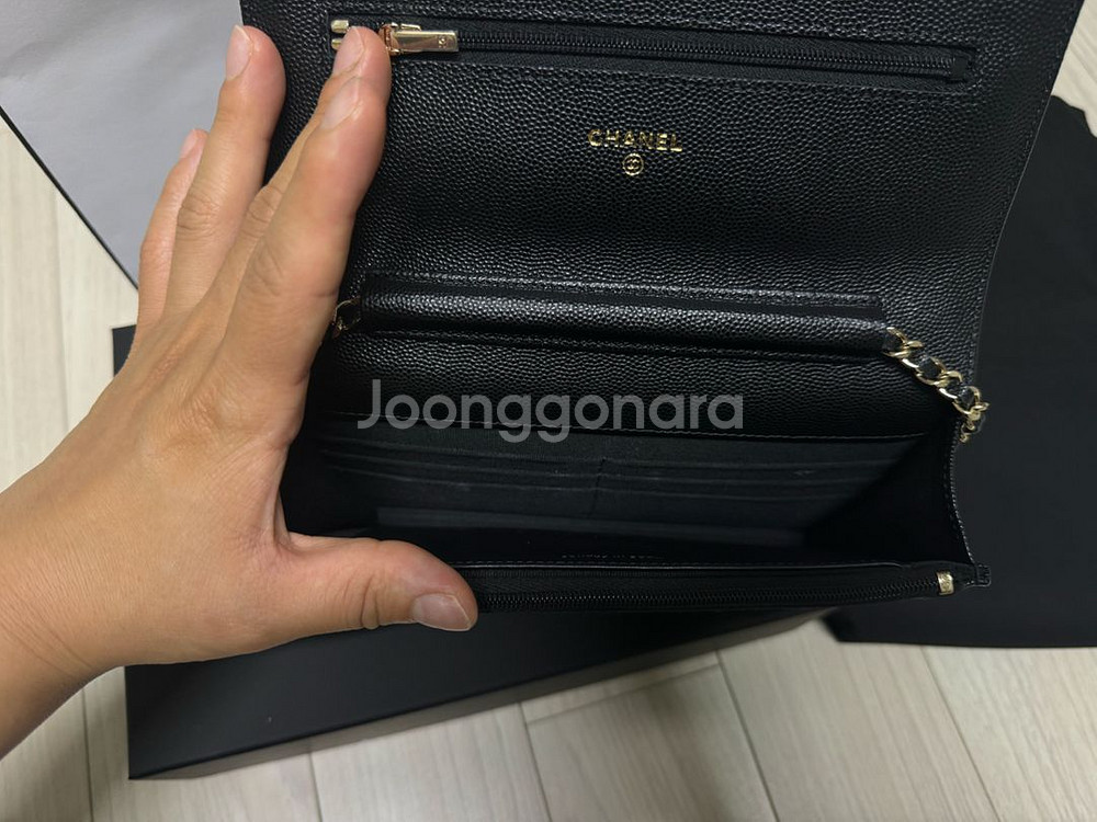 샤넬 WOC 클래식 퀼팅 체인백 급처!!!--6