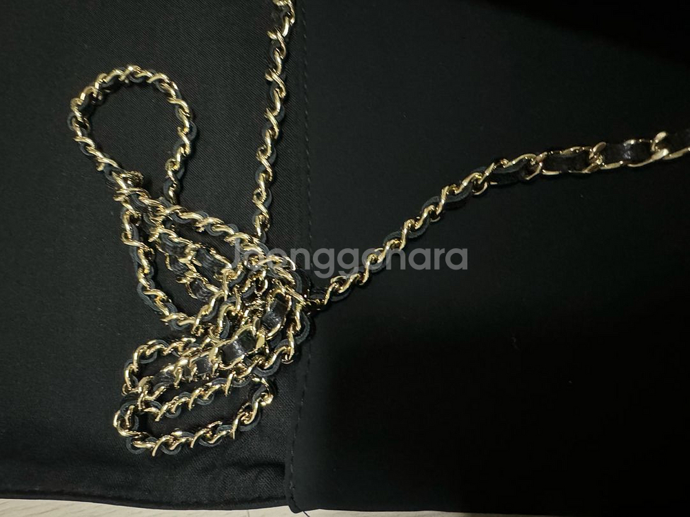 샤넬 WOC 클래식 퀼팅 체인백 급처!!!--9