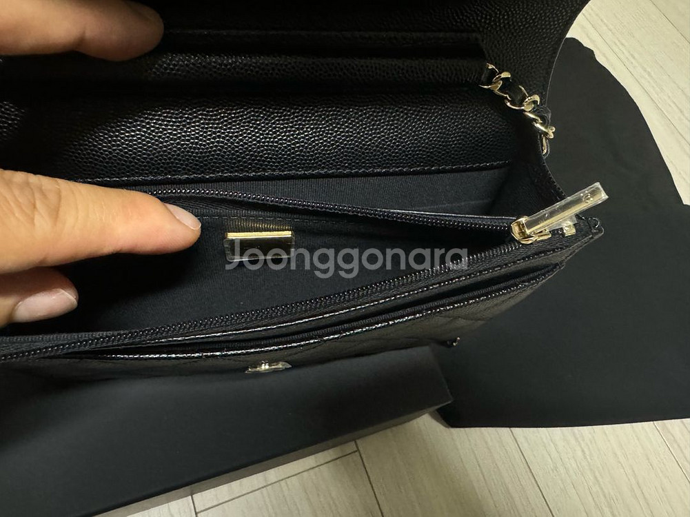 샤넬 WOC 클래식 퀼팅 체인백 급처!!!--7