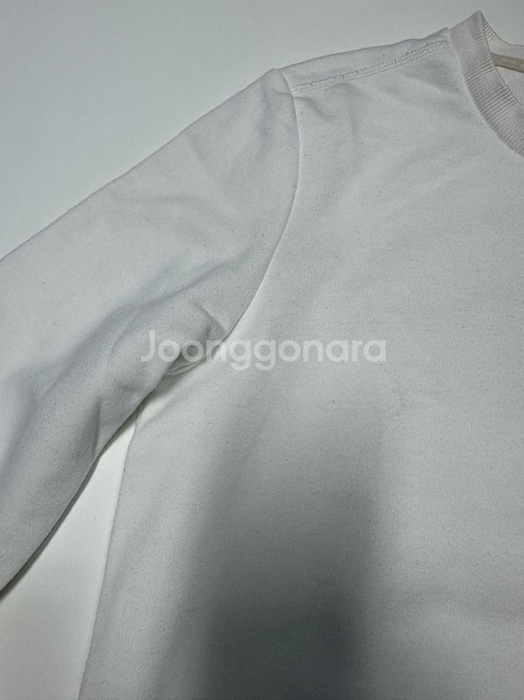 여성 내셔널지오그래픽 화이트 스웻 맨투맨--1