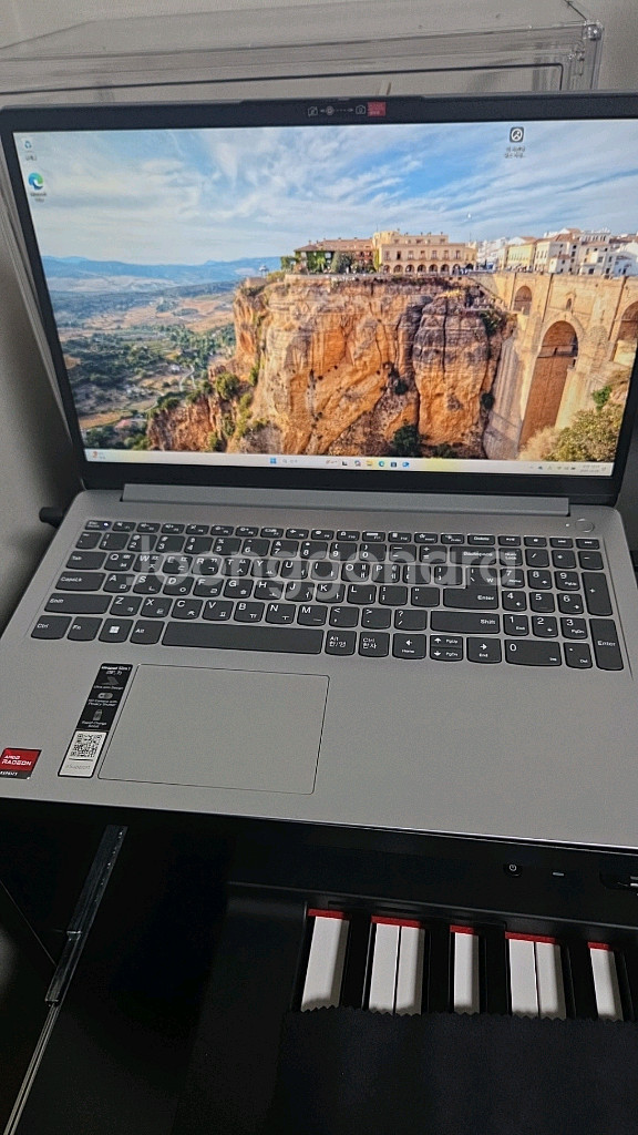 레노버 아이디어패드 슬림1 노트북 팝니다--2