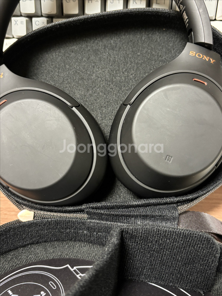 소니 WH-1000XM4 블랙 헤드셋--1