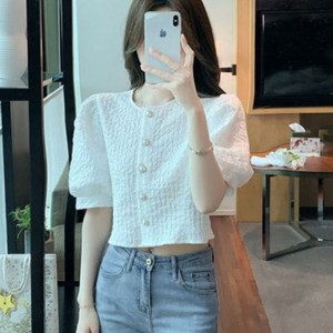 펀칭 크롭 블라우스