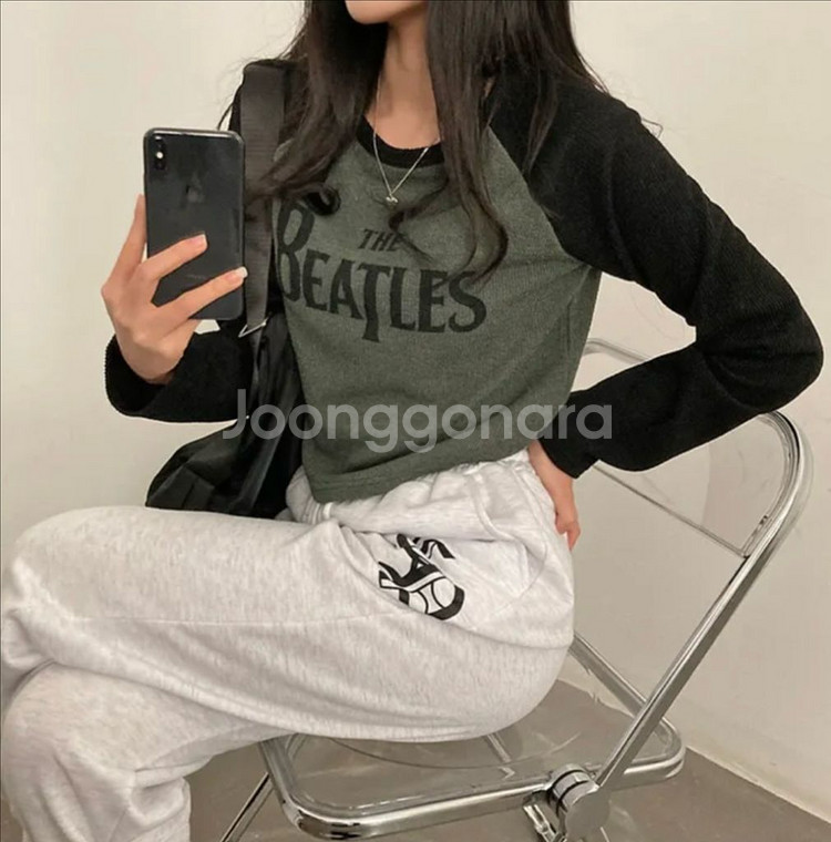 디레터링 골지 배색 나그랑 언발 티셔츠--8