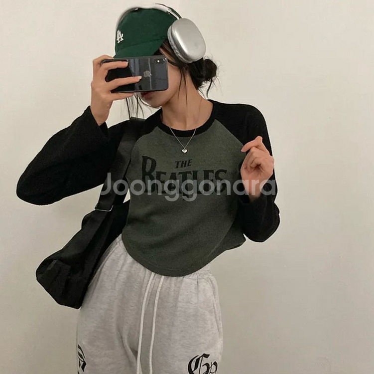 디레터링 골지 배색 나그랑 언발 티셔츠--3