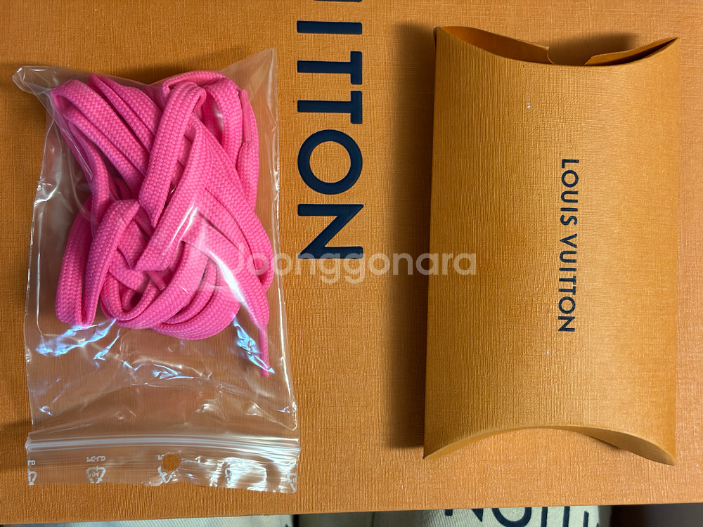 새상품)루이비통.운동화.스니커즈.남자신발.280.285.Louis Vuitton LV Ollie Sneaker--2