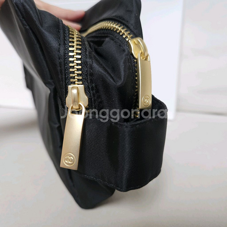 샤넬 뷰티 블랙등급 파우치 최신--3