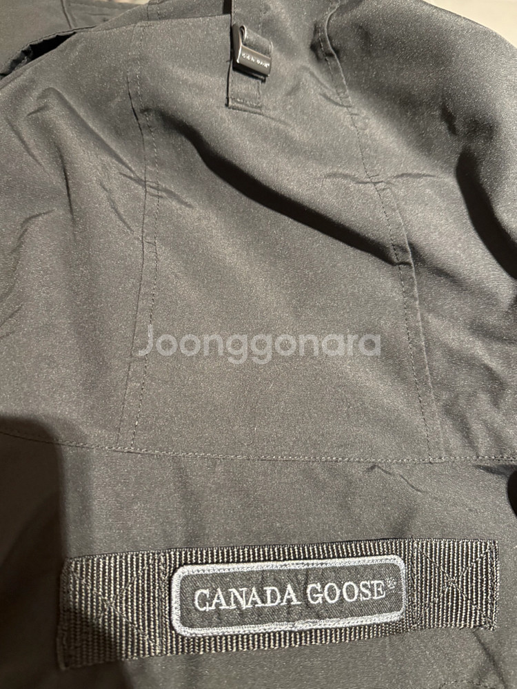 캐나다구스 블랙라벨 샤토) M싸이즈 블랙색상 판매--3