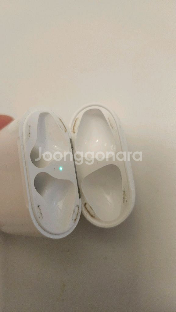 에어팟 2세대 본체--2