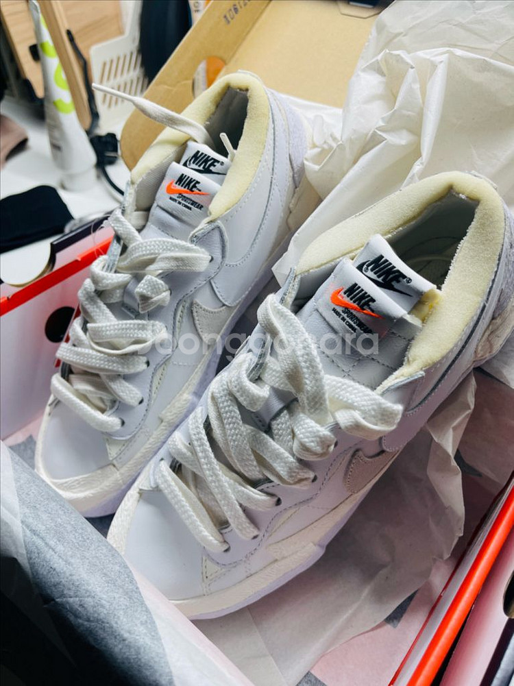 나이키x사카이 블레이저 로우 화이트 245--0