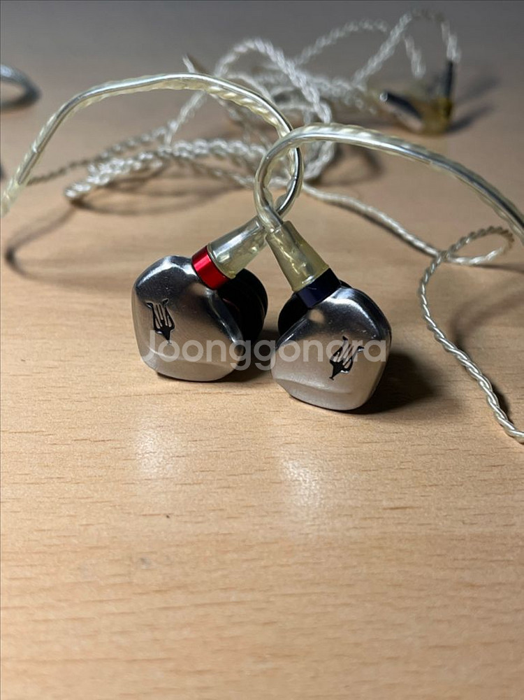 메제라이솔로--0