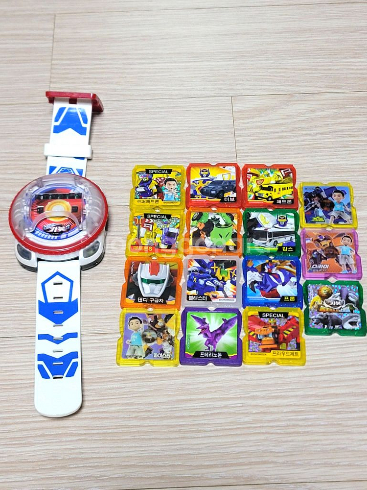 헬로카봇 버전2 시계 칩15개 상태아주좋음 저렴하게--0