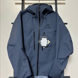 아크테릭스 알파 sv 라지 사이즈 새상품 팝니다