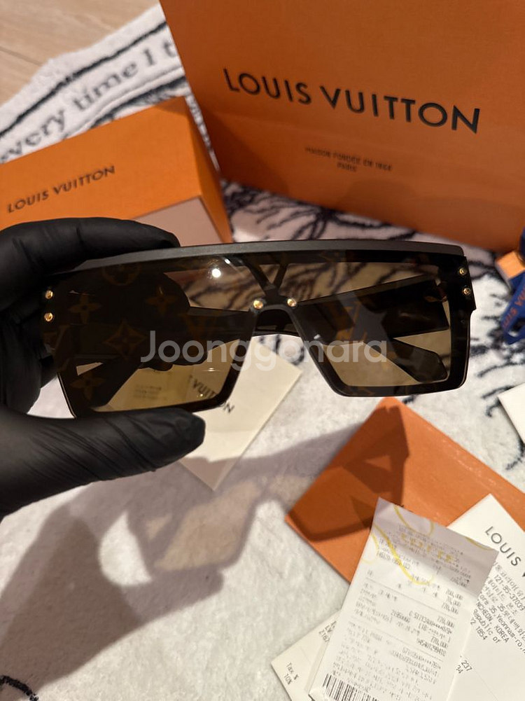 백화점판 루이비통 LV 와이메아 L 선글라스 Z1671--0