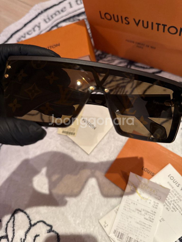 백화점판 루이비통 LV 와이메아 L 선글라스 Z1671--1