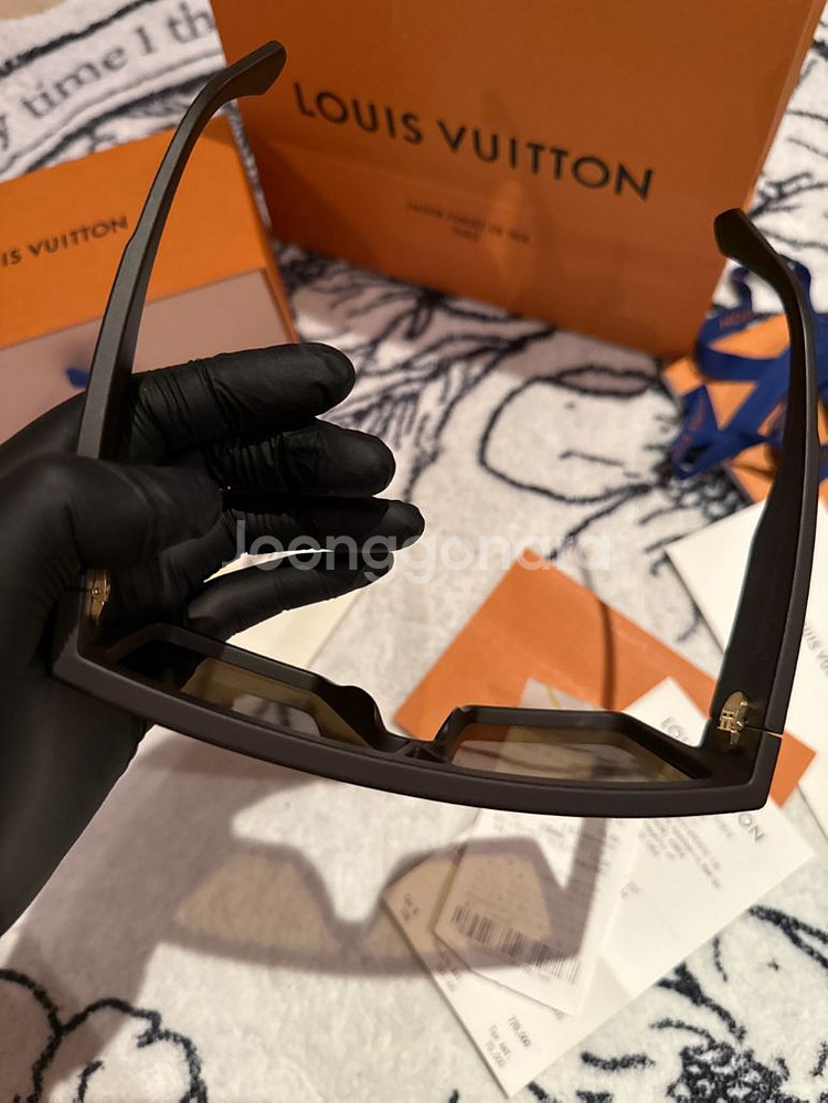 백화점판 루이비통 LV 와이메아 L 선글라스 Z1671--7