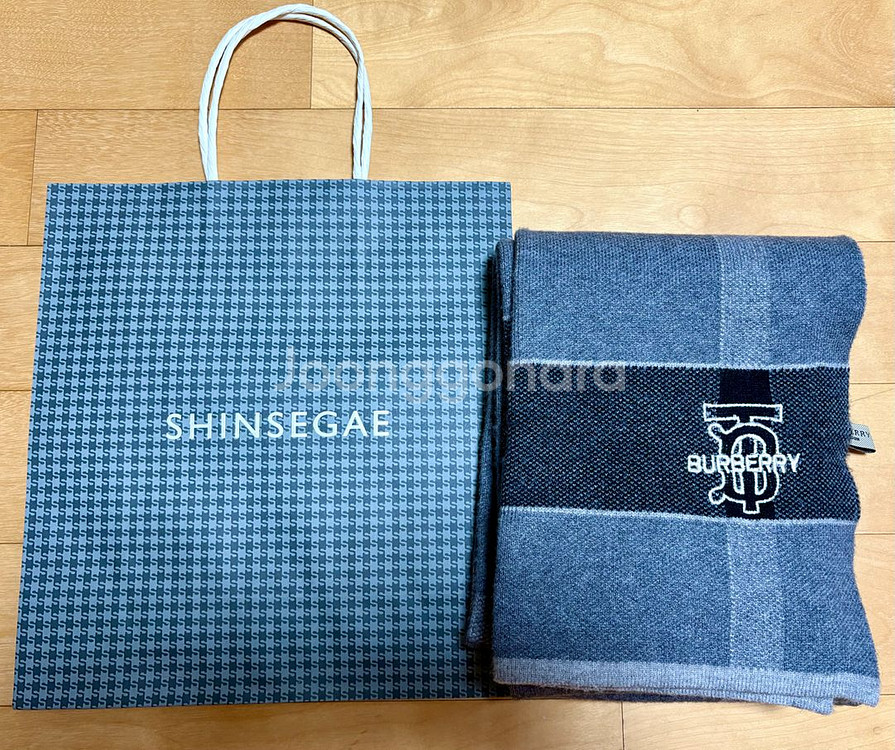 버버리 TB 로고 그레이 캐시미어 실크 머플러 목도리--0