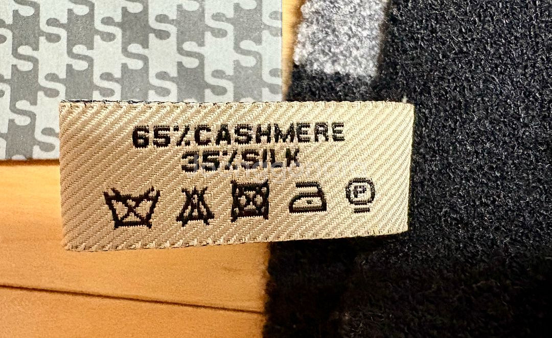 버버리 TB 로고 그레이 캐시미어 실크 머플러 목도리--4