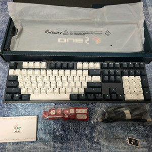 더키 원 2 스피드은축 게이밍 기계식 키보드