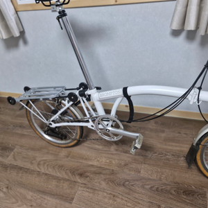 브롬톤화이트m6r