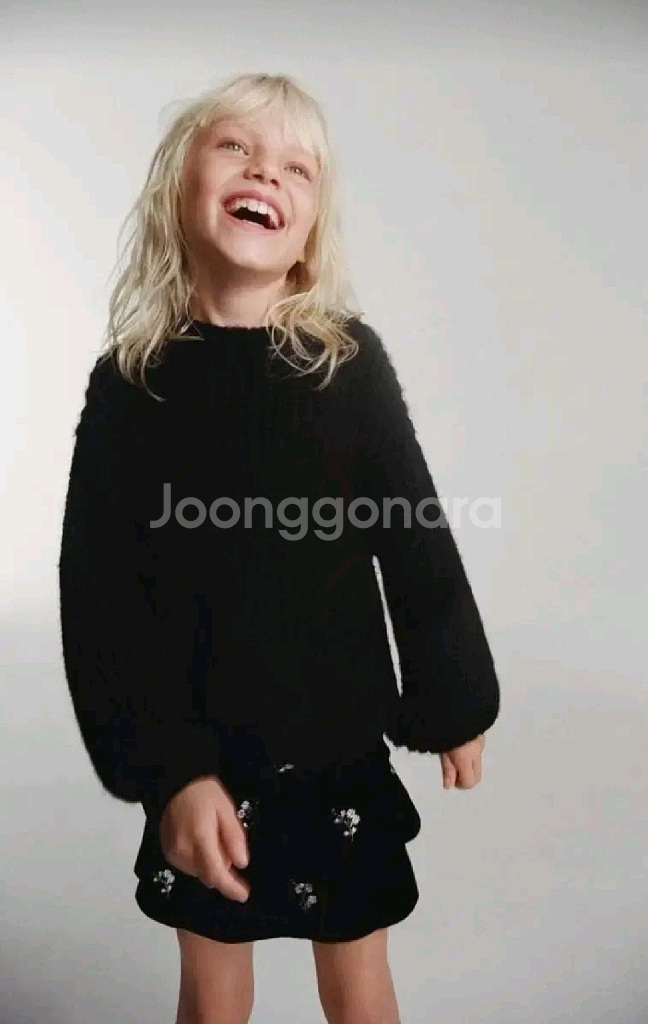 자라키즈 블랙 니트 스웨터 6-7y 새상품--0