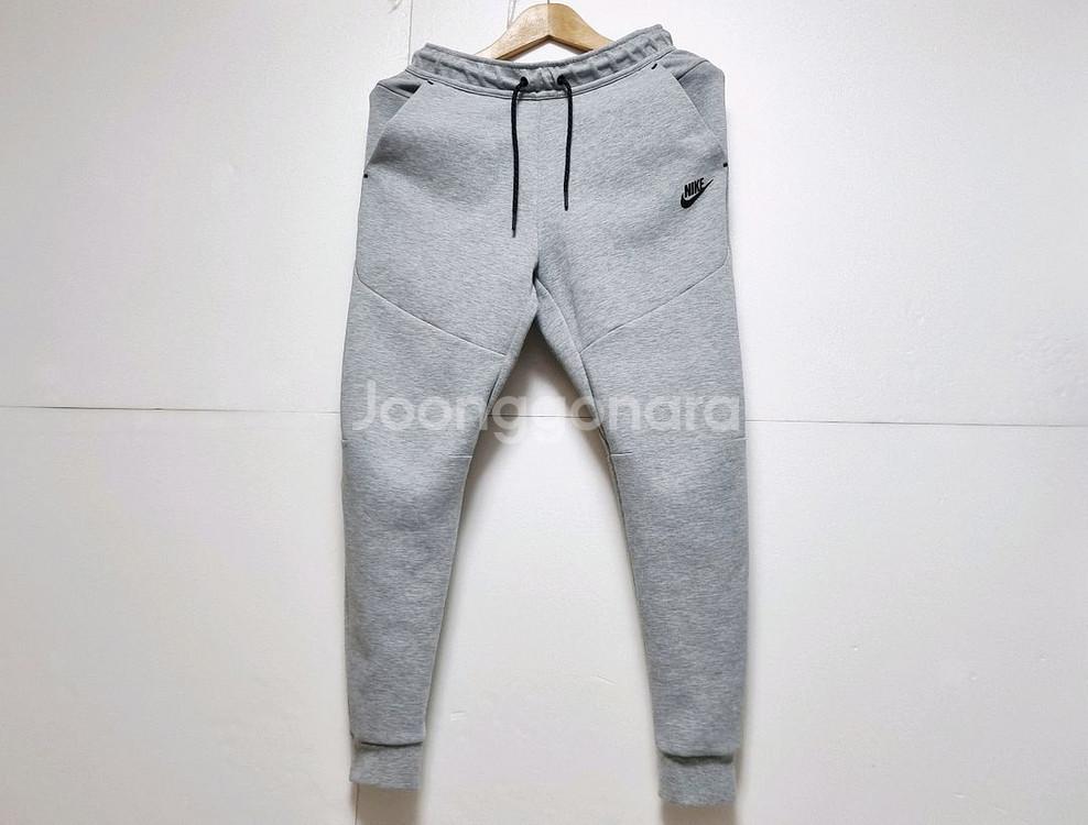 남성 정가13만 나이키 2021 테크팩 바지 트레이닝복--0