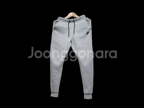 남성 정가13만 나이키 2021 테크팩 바지 트레이닝복--1