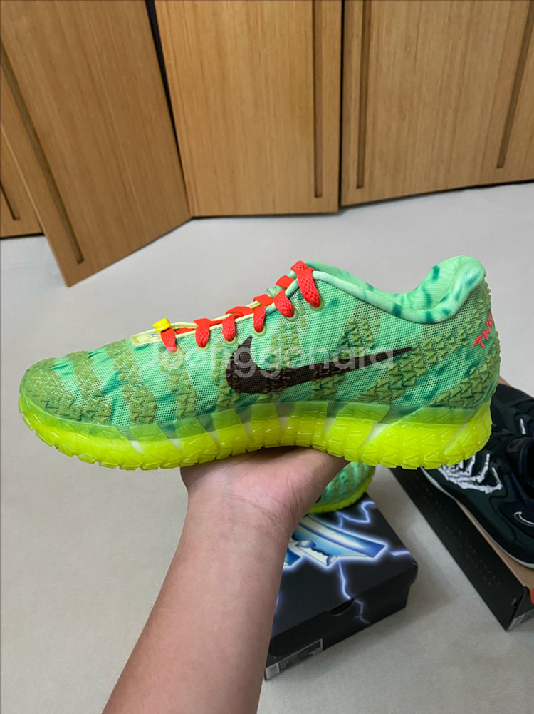 자3 스푸키 시즌 285 농구화--1