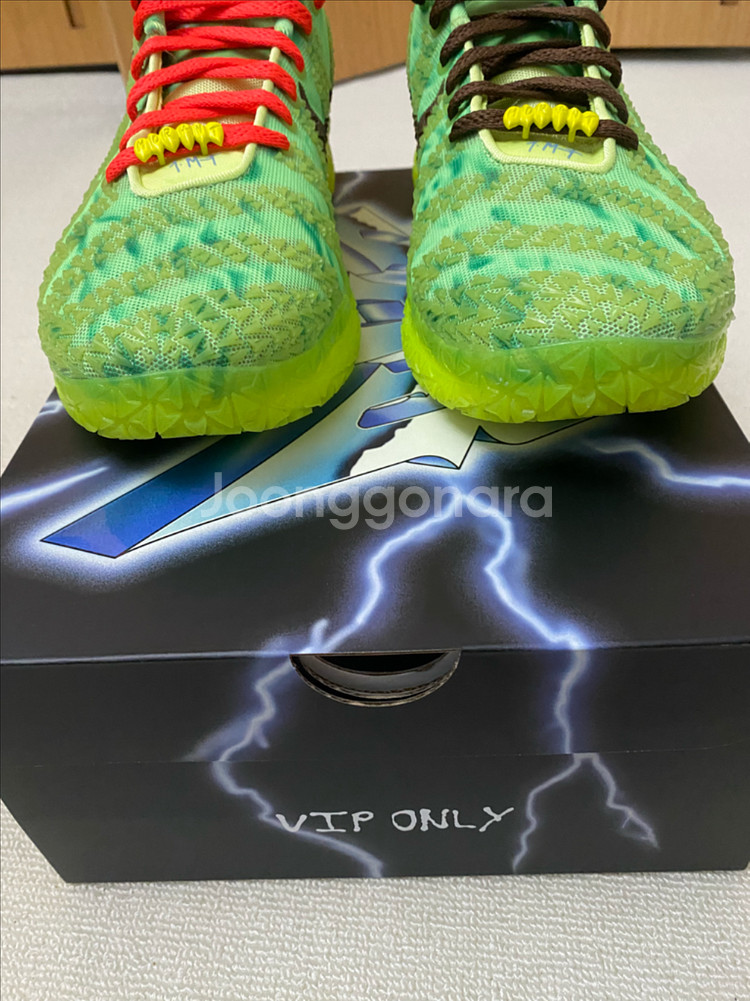 자3 스푸키 시즌 285 농구화--7