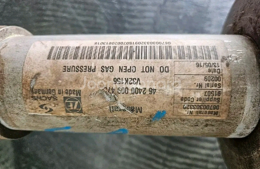 콰트로 포르테 기블리 스카이훅 서스--2